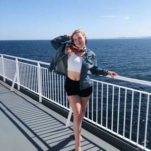 Meet your Posher, Emma